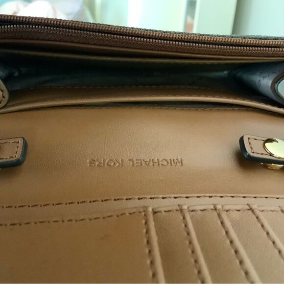 Michael Kors Jet Set - Picture 10 of 10